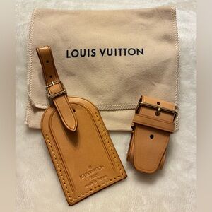 Louis Vuitton Leather Luggage Tag & Poignet —Natural Tan with Gold Hardware